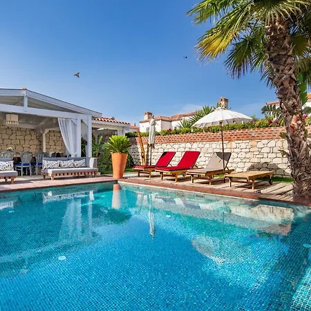 Monje Alacati * Çeşme