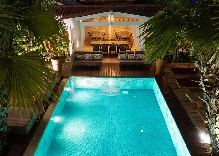 住宿加早餐酒店 Monje Alacati *